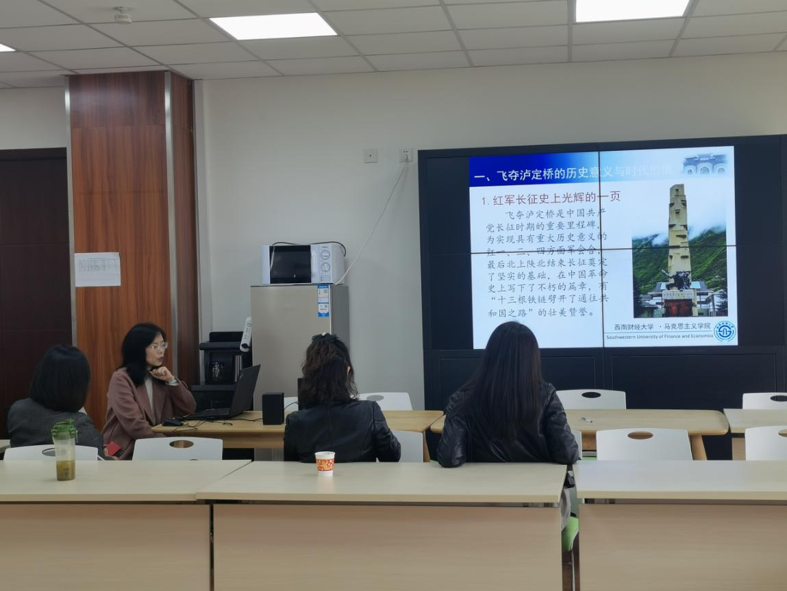 国产无码
开展党史专题学习和红色VR体验