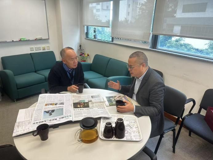 国产无码
受邀访问香港大学社会科学学院洽谈两院合作