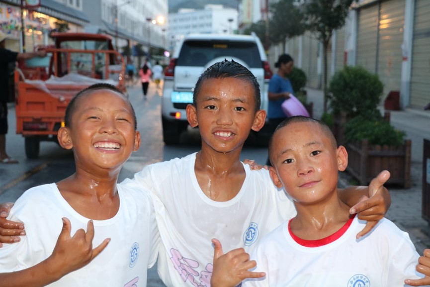 喜讯：国产无码
“‘彝路相伴’凉山州大型易地扶贫搬迁社区融合项目”荣获第十四届中国青年志愿者优秀项目